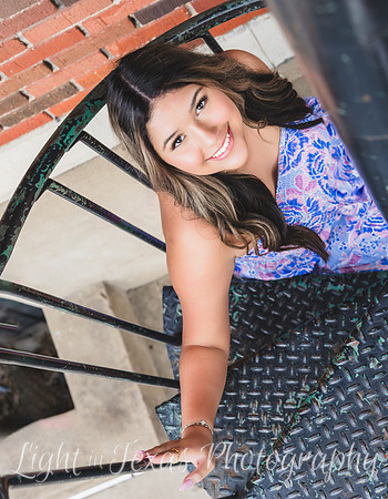 Olivia - 864-