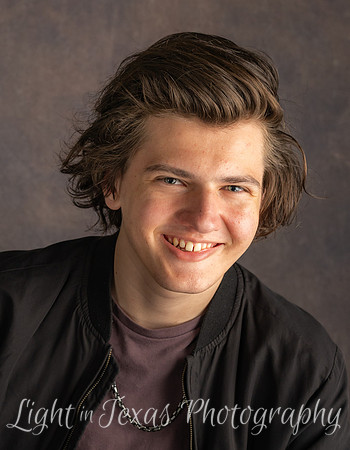 Ethan-4046