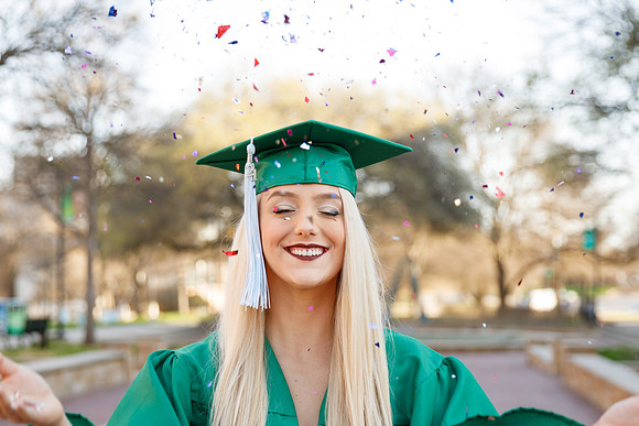 2021_March Alexis _L7A7493