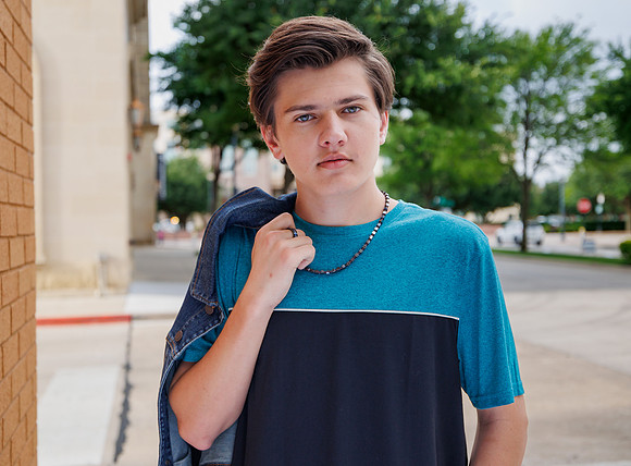 Ethan-3588