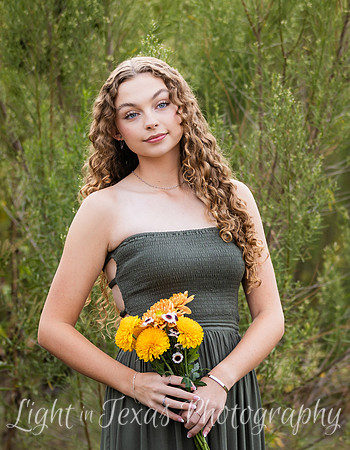 Megan-944-