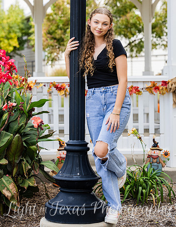 Megan-0474