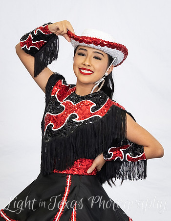 Leslie Flores-