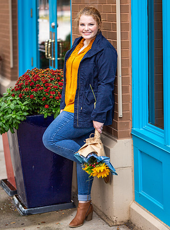 Becca-6853