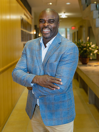 Headshot Anthony Mbroh-9362