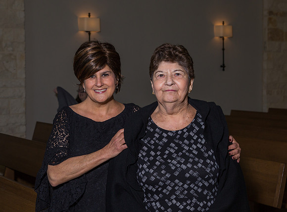 Amy & Mom-3708
