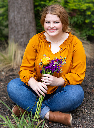 Becca-6819