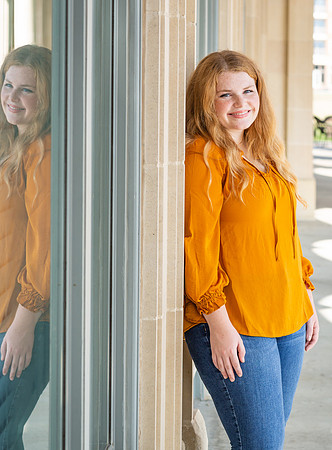 Becca-6704