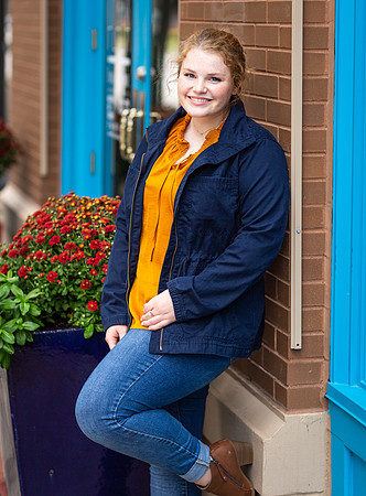 Becca-6839
