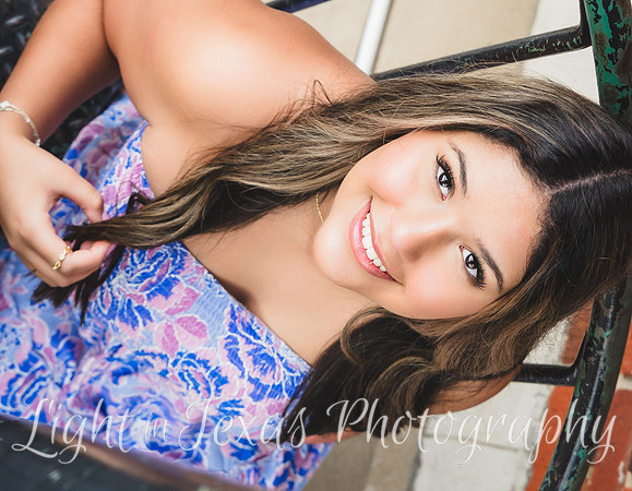 Olivia-877-