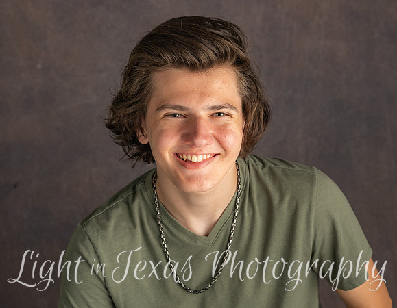 Ethan-4131