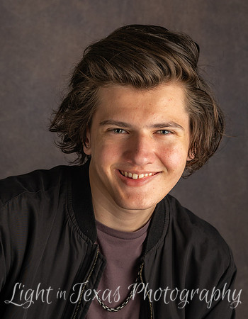 Ethan-4067