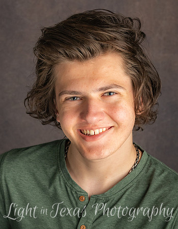 Ethan-4002