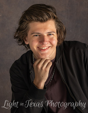 Ethan-4061
