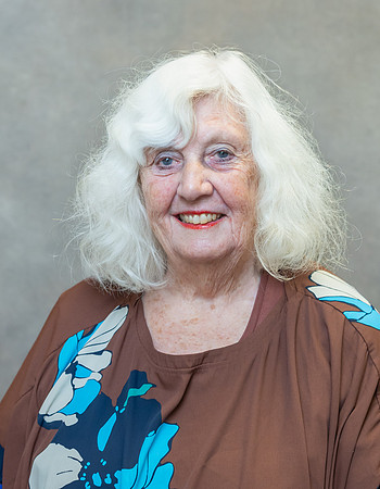 Mrs Angela Minns-0977