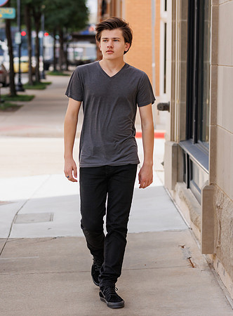 Ethan-3744