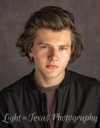 Ethan-4027