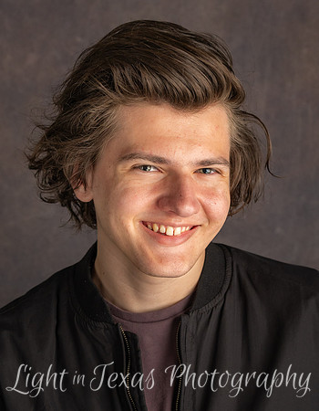 Ethan-4033